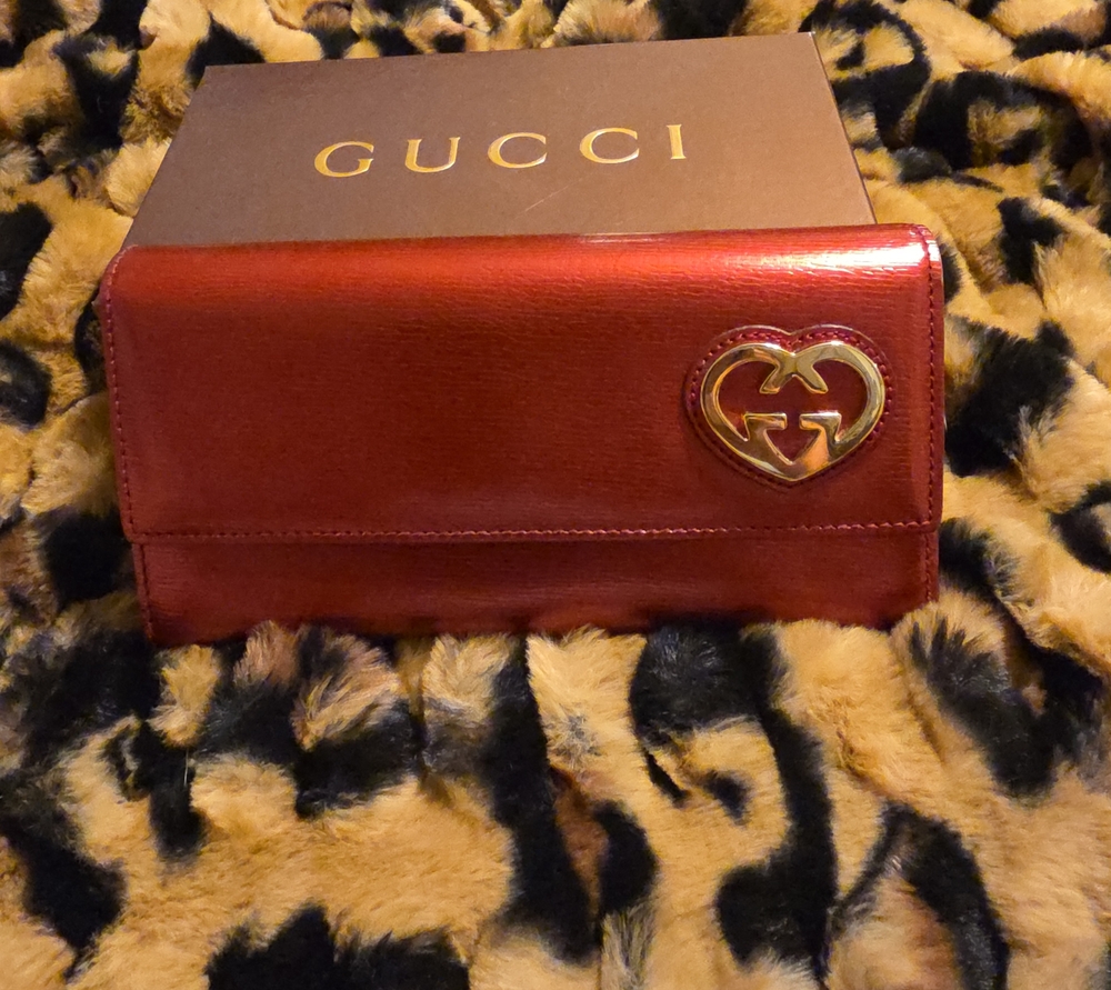 Gucci Red Leather Heart Logo Card Holder with Gold Emblem